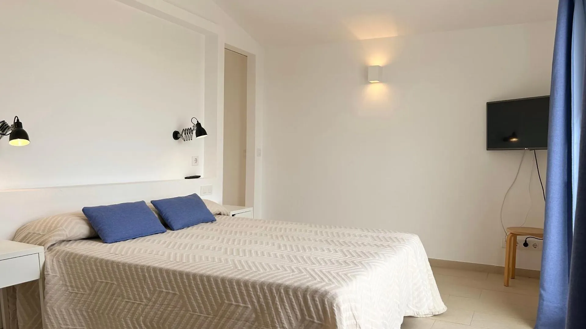 Nure Villas Mar Y Mar Cala'N Blanes   Cala'N Blanes (Menorca)